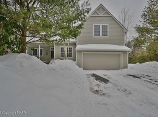134 Conifer Ln, Pocono Pines, PA 18350