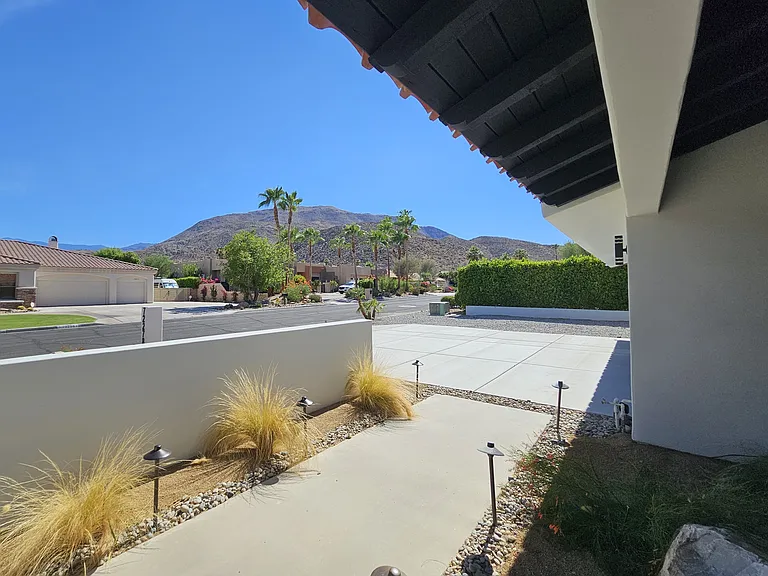 72278 Barbara Dr — Photo 9