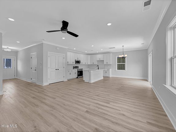 4th image of 602 Bladen Street