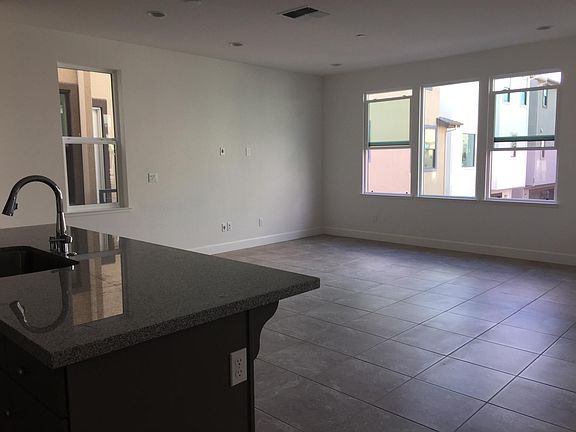 5th image of 714 Tilton Dr