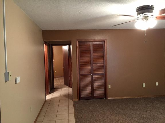 4th image of 161 Prestien Dr APT 1B