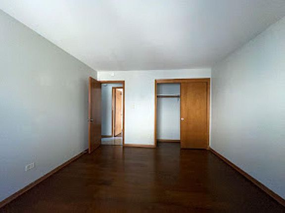 3rd image of 1031 N Harlem Ave #2