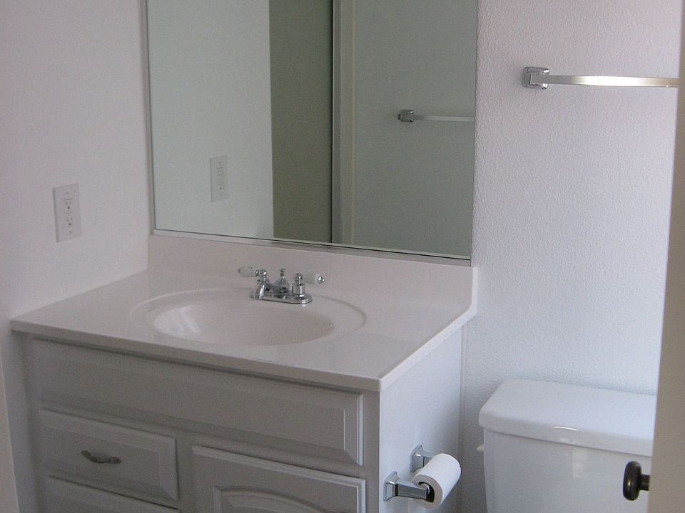 2nd image of 509 W Paisley Ave