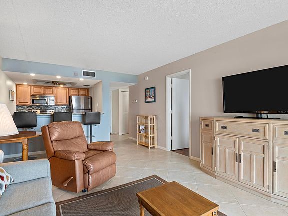 5th image of 2875 Palm Beach Blvd #102