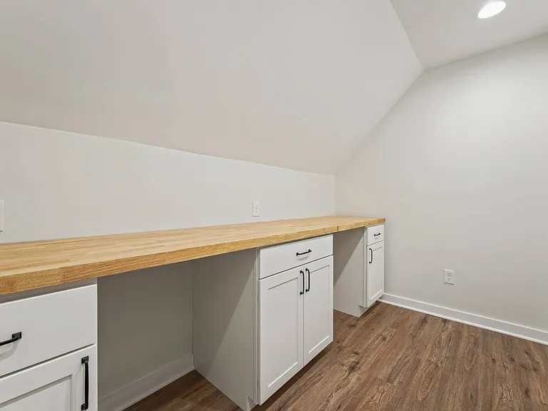 101 Union Ave #6 — Photo 23