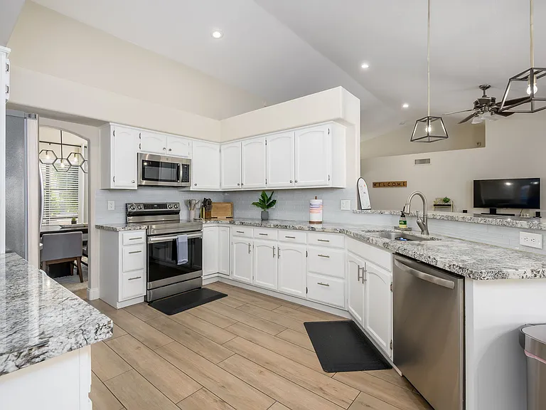 5638 E Helena Dr — Photo 21
