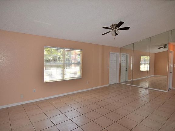 3rd image of 3051 Tamarind St