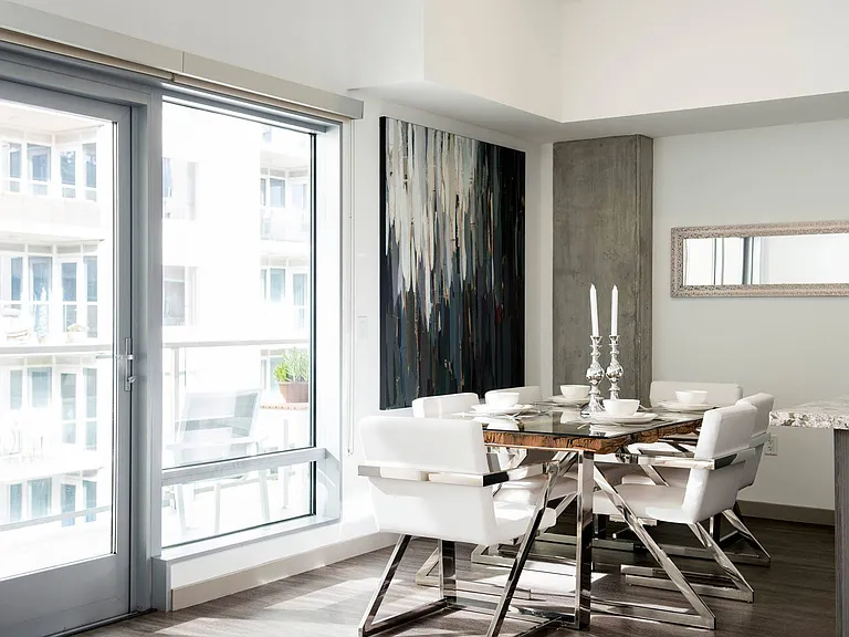 Dining room at 1600 Vine in Hollywood, CA.