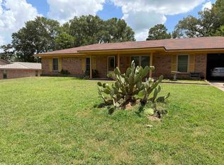 1503 Briarwood St, Gilmer, TX 75644