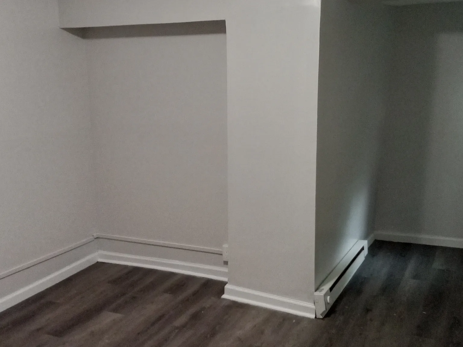 4 bed, 1.5 bath, 1000 sqft, $3,700 — Photo 3