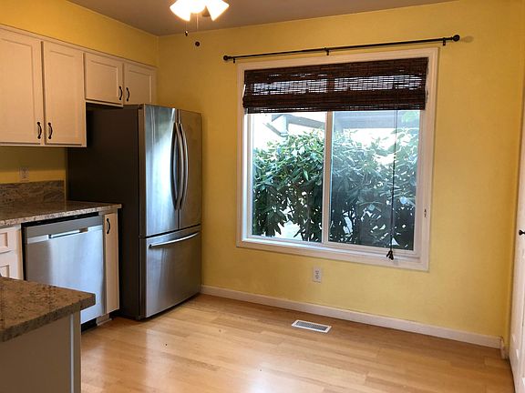 3rd image of 10900 SW 76th Pl APT 56