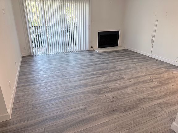 2nd image of 6518 Woodman Ave APT 1
