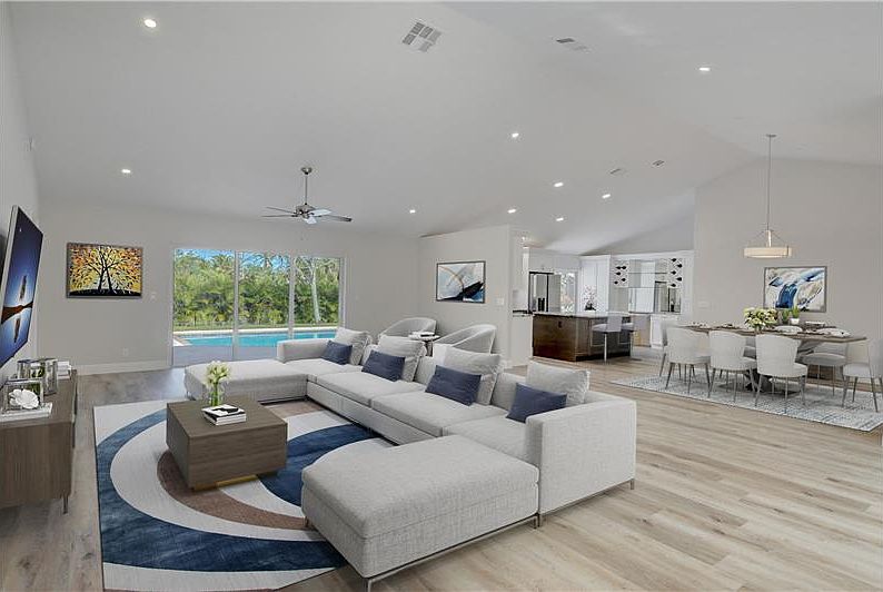 1st image of 9320 Sun Pointe Dr