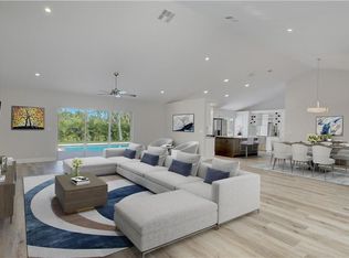 9320 Sun Pointe Dr, Boynton Beach, FL 33437