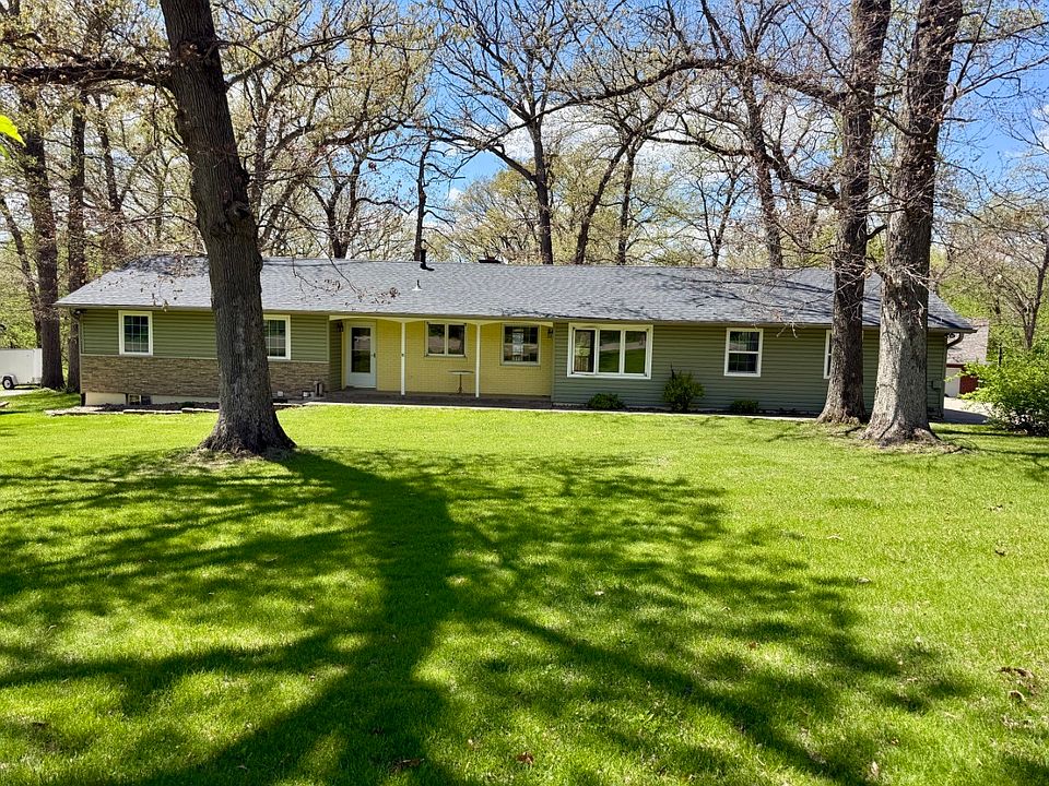 1st image of 4261 Oak Leaf Ln NE