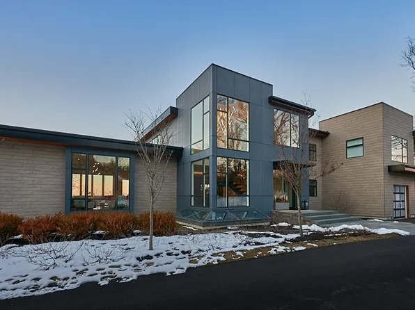 85 Forbes Rd, Milton, MA 02186