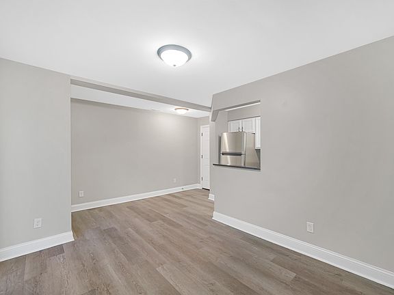 4th image of 215 East St #11131472