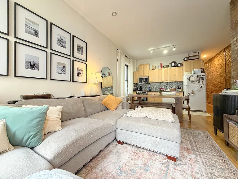 329 E 13th St #2B — Photo 2