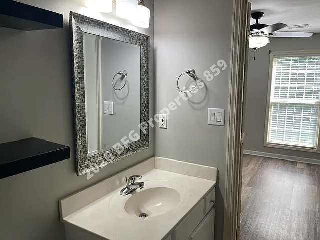 241 Preakness Dr — Photo 11