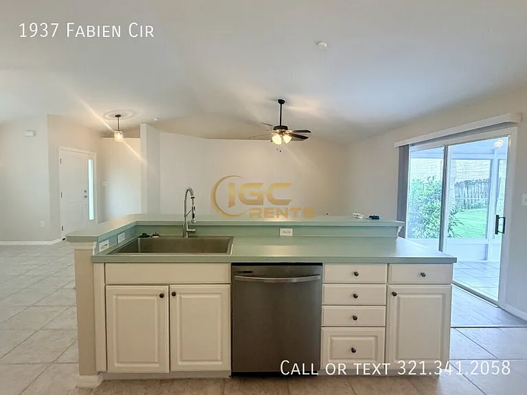1937 Fabien Cir — Photo 5