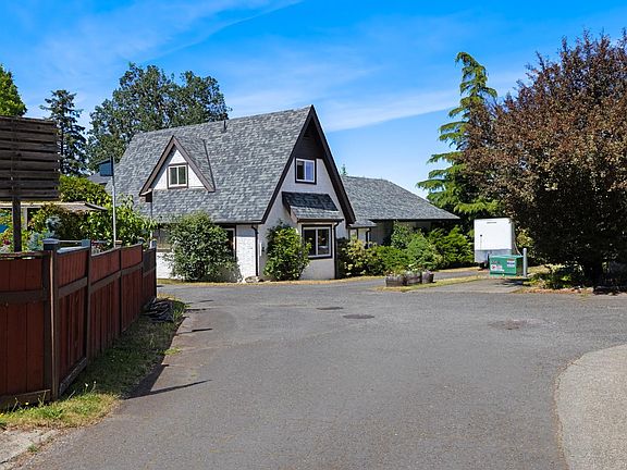 2nd image of 5367 Miller Rd #4