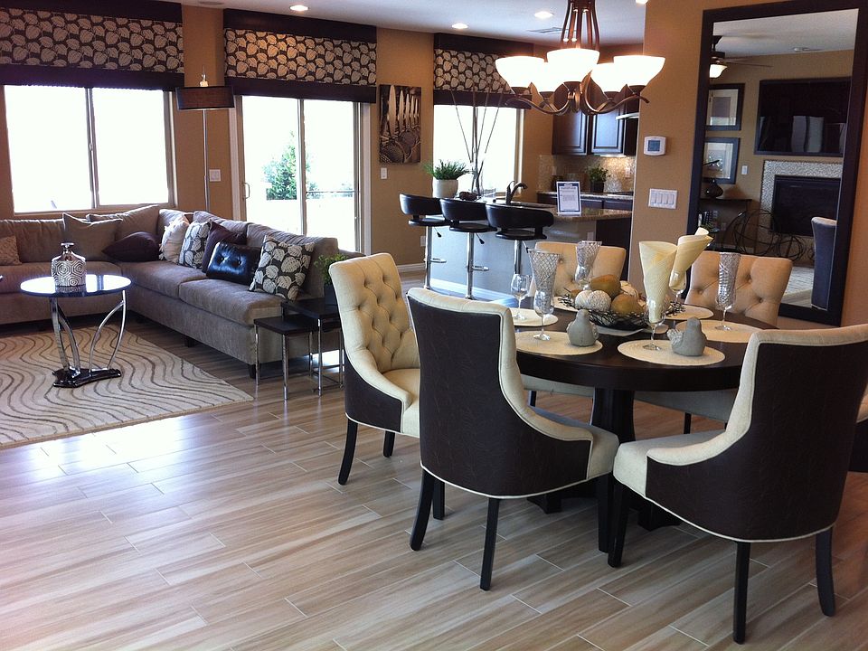 2nd image of 700 Sunrise Cliffs St