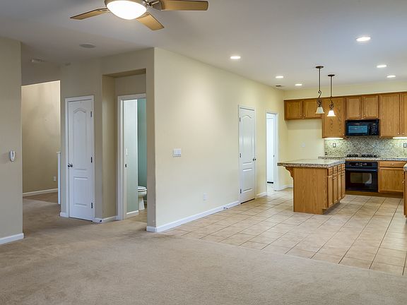 3rd image of 1407 Hunter Creek Dr