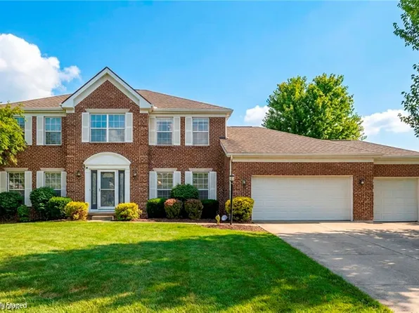 1273 Muchney Cir, Akron, OH 44312