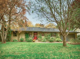 1127 Highview Dr, New Brighton, MN 55112