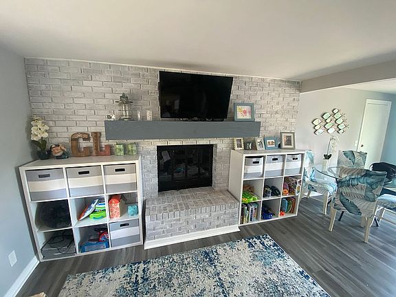 3rd image of 8815 S Lagoon St