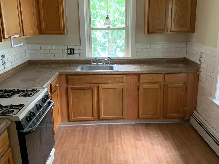 194 Glenwood Ave #2 — Photo 5