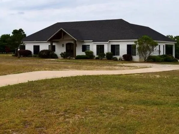 1110 County Road 21, Headland, AL 36345