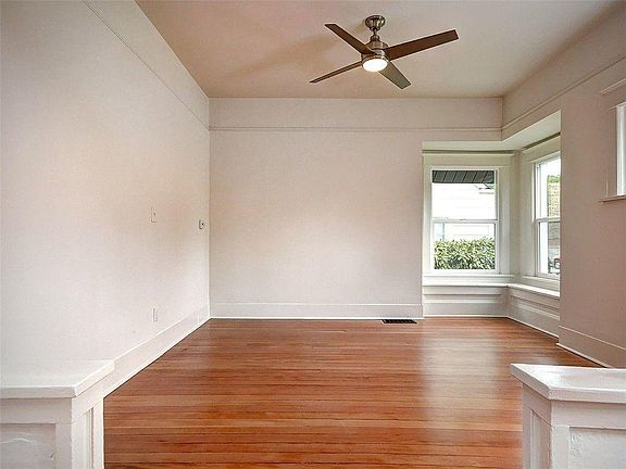 5th image of 2846 21st Ave W #A