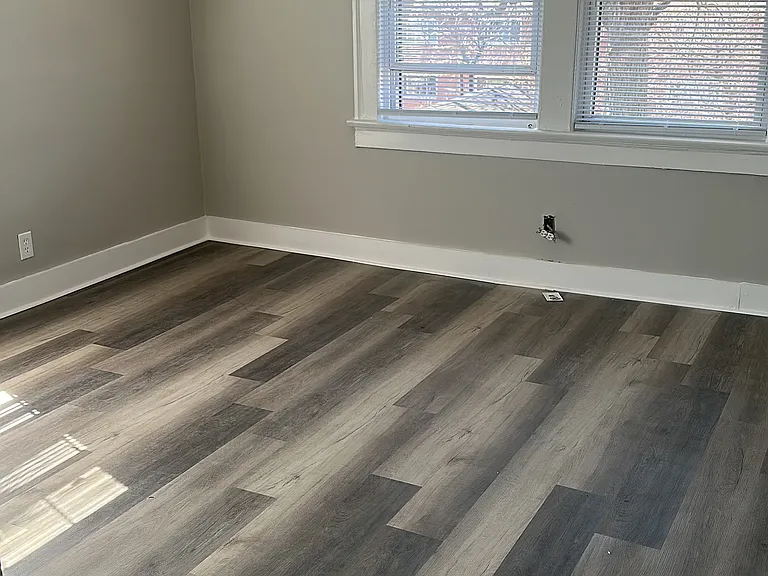 4609 E Washington St #15 — Photo 1