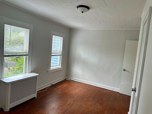 2nd image of 201 Forest St Floor 2