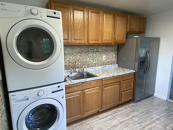 2nd image of 211 Darlington Ave