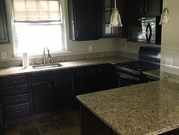 5th image of 619 Buena Vista Ave