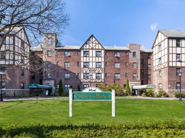 110 Stonelea Place #2B, New Rochelle, NY 10801