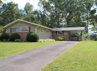 318 Pauline Ave, Franklin, NC 28734