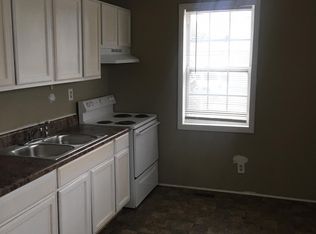 204 Lawndale St, Fayetteville, NC 28306