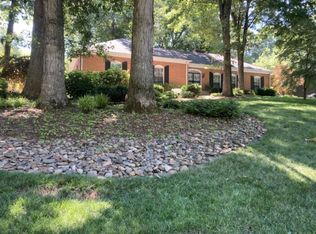 812 Kempton Rd, Knoxville, TN 37909