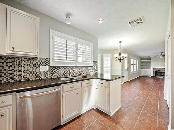 4th image of 4610 Leicester Way