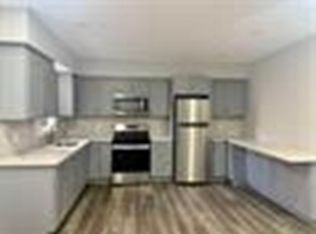 395 Walker St #1R, Fairview, NJ 07022