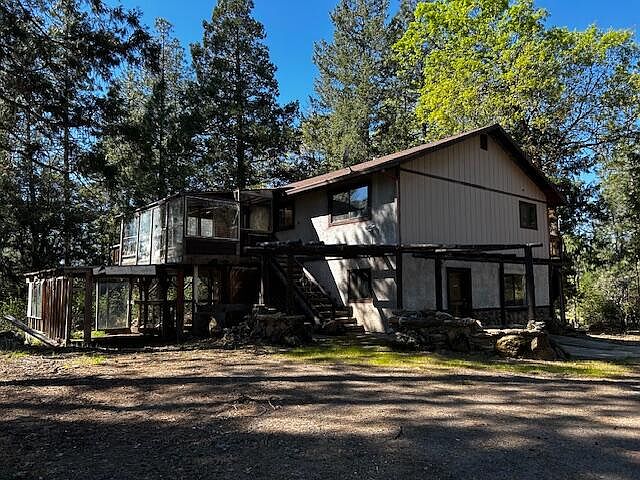 1st image of 15912 Valhalla Dr