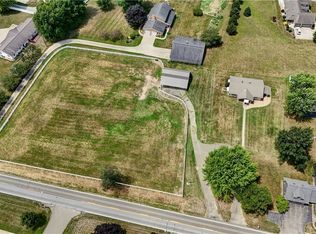 310 Mill St SW, Sugarcreek, OH 44681