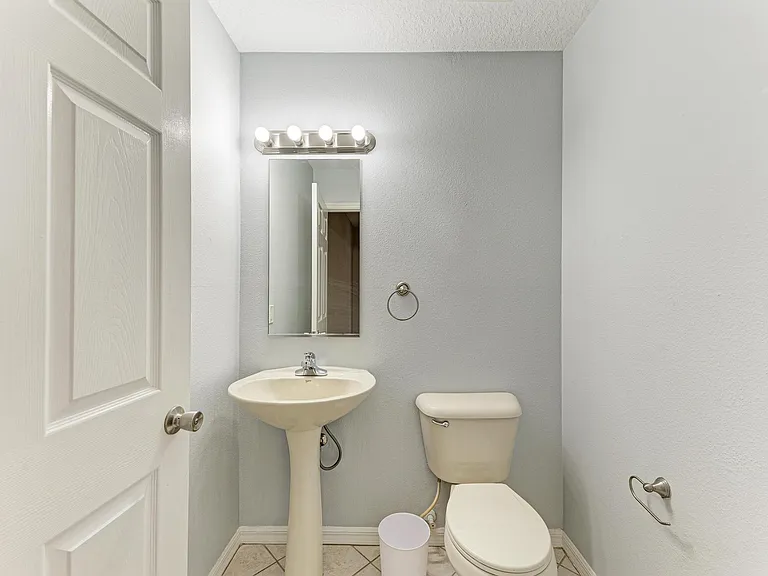 6218 Flagfish Ct #102 — Photo 12