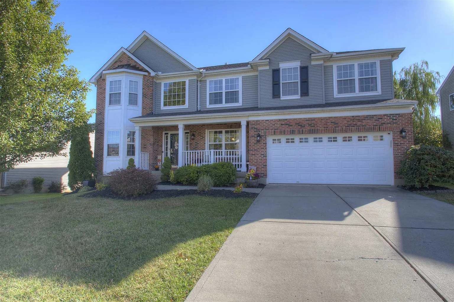 2123 Golden Valley Dr photo 1