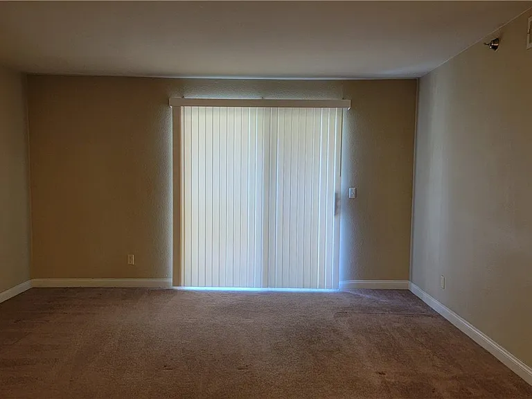 2750 S Durango Dr #2020 — Photo 2
