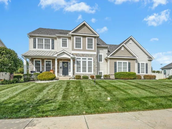 289 White Barn Ln, Easton, PA 18045