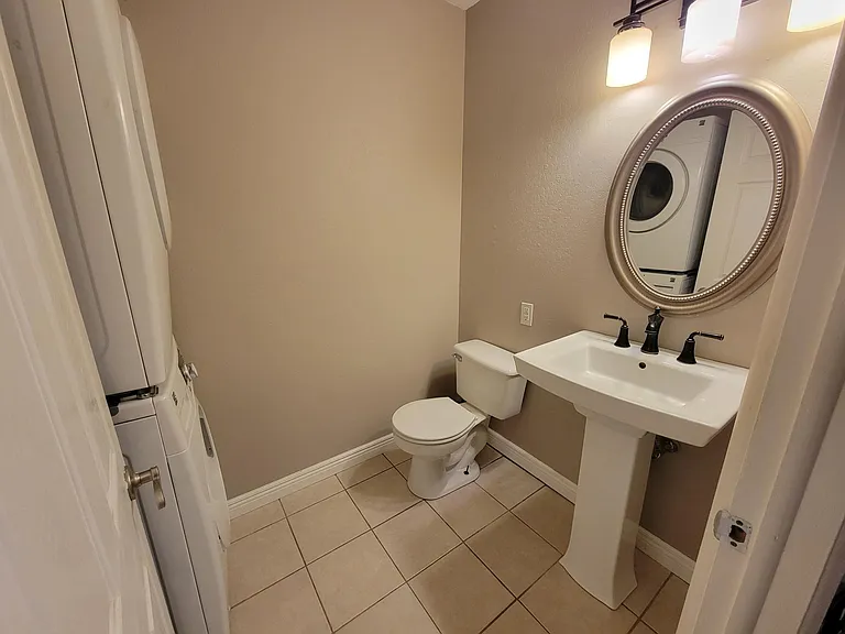 5021 Blackford Dr W — Photo 13